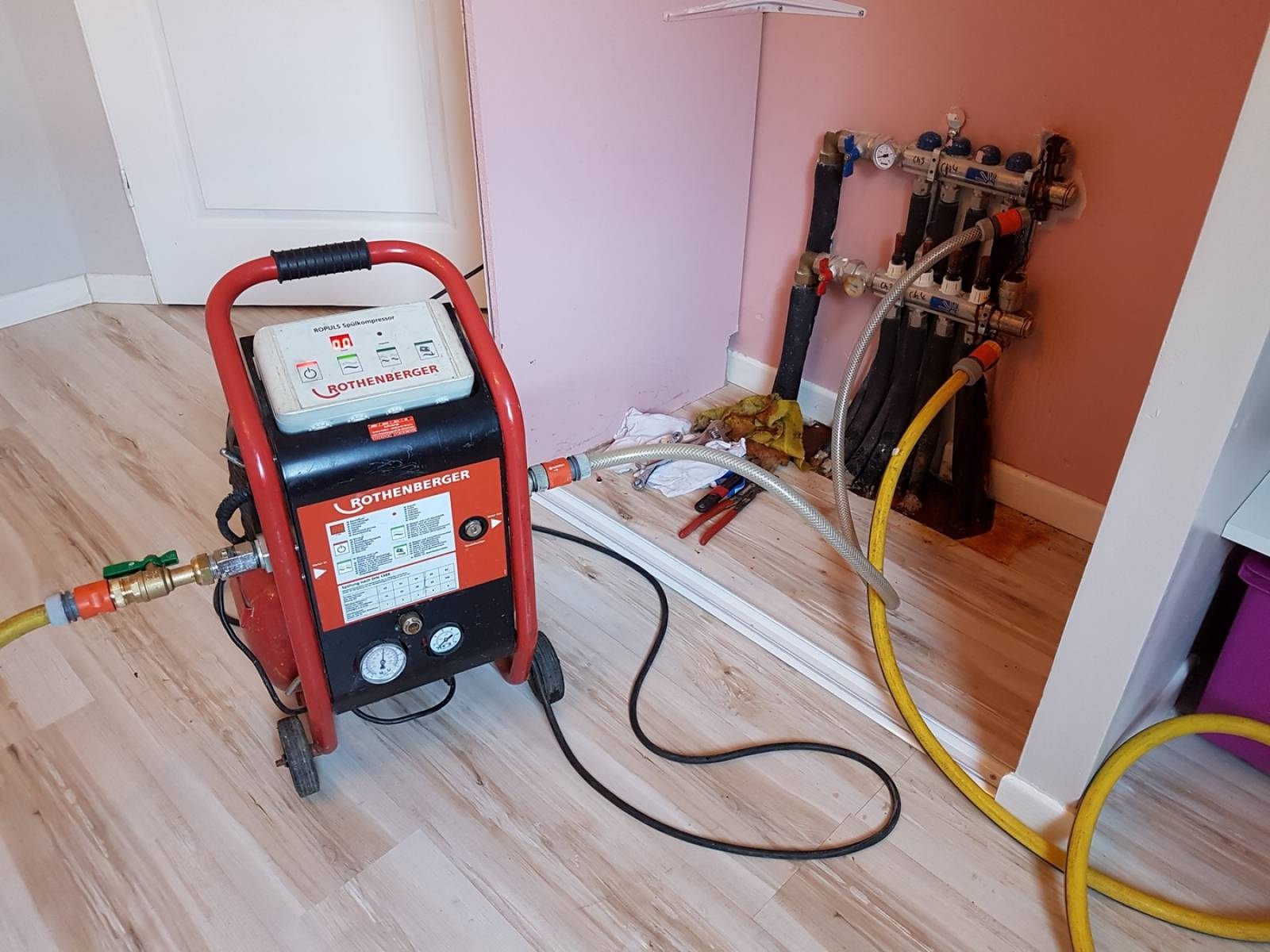 Örnek Vaillant Hermetik Şofben Kombi Bakımı